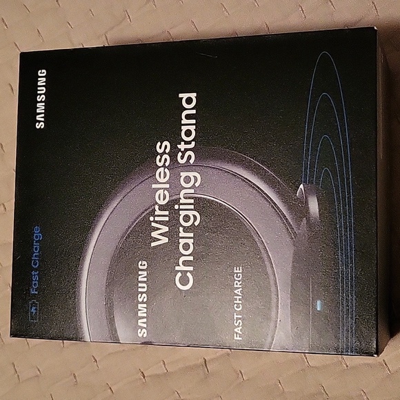 Samsung Wireless Fast Charging Stand Stand Up Charging New Open Box - Picture 1 of 5